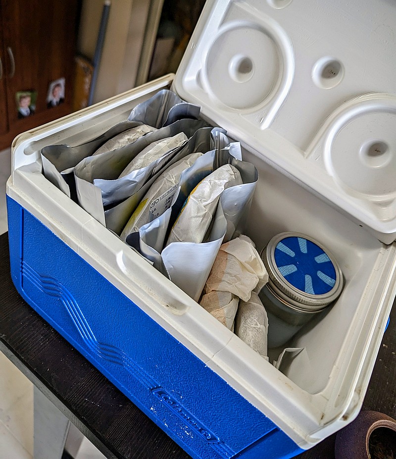 Tea storage, small interior_800.jpg