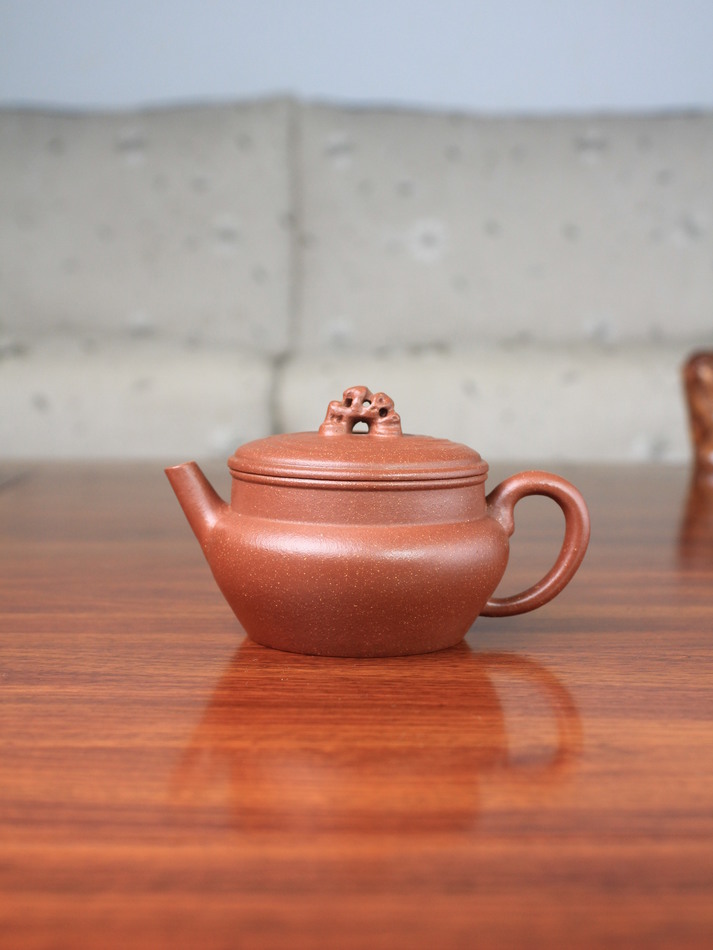 yixing_zisha_teapot_0642.JPG