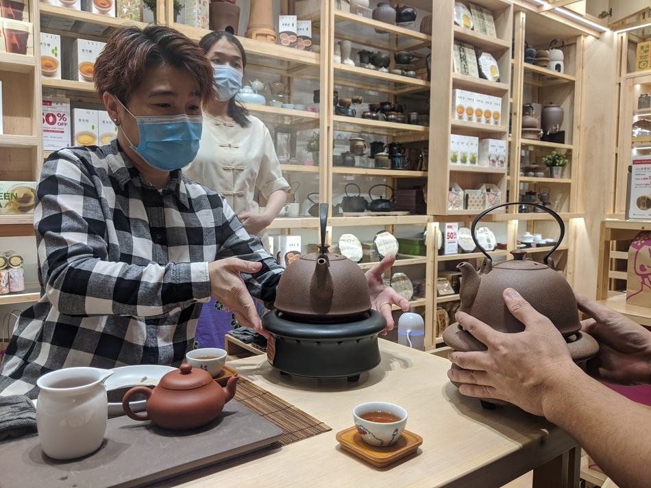 Checking out some Purion kettles...